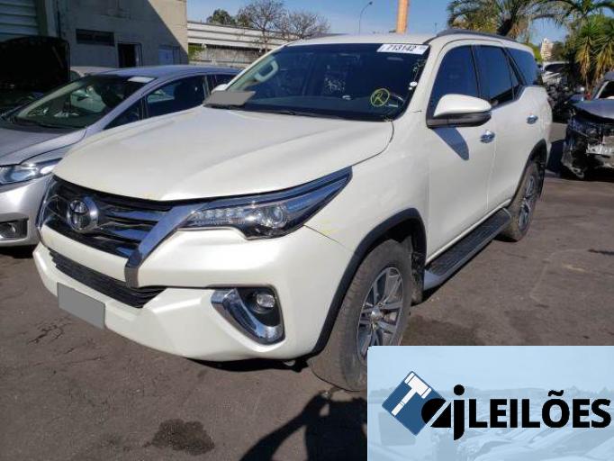 TOYOTA HILUX SW4 20/20