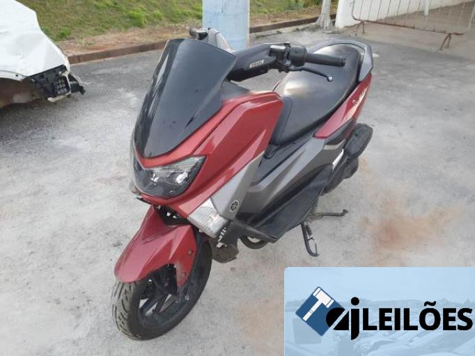 YAMAHA NMAX 19/19