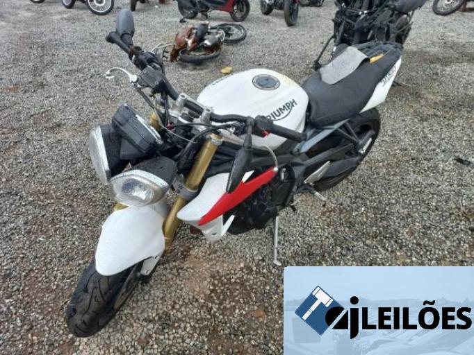 TRIUMPH STREET TRIPLE 15/15