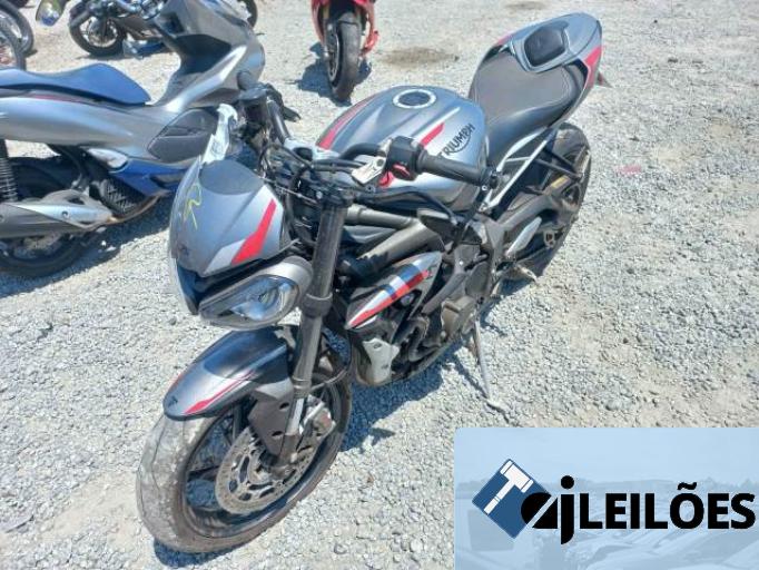 TRIUMPH STREET TRIPLE 20/20