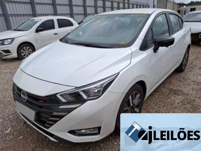 NISSAN VERSA 24/25