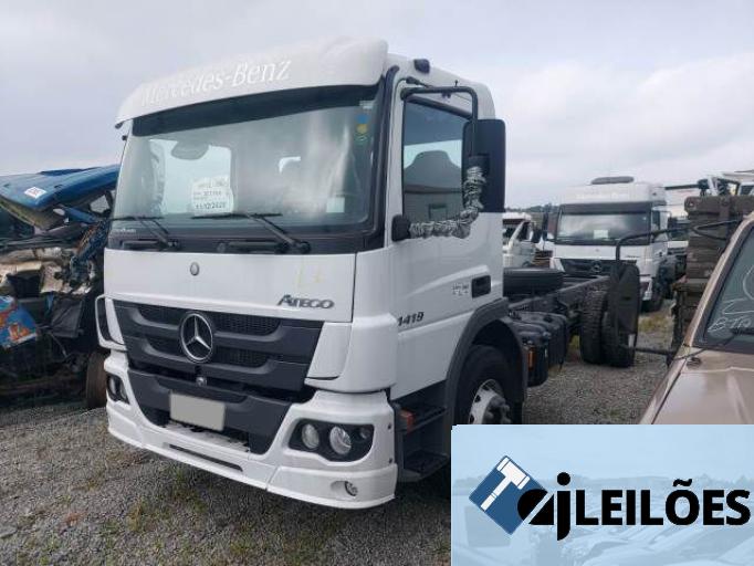 MERCEDES BENZ ATEGO 21/21